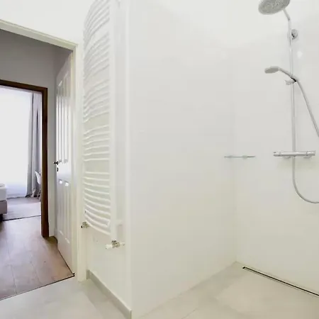 Daire Grand Self Check-in Bratislava